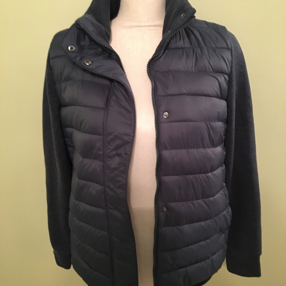 Old Navy Active‎ Dark Green Puffer Jacket, Size Small EUC